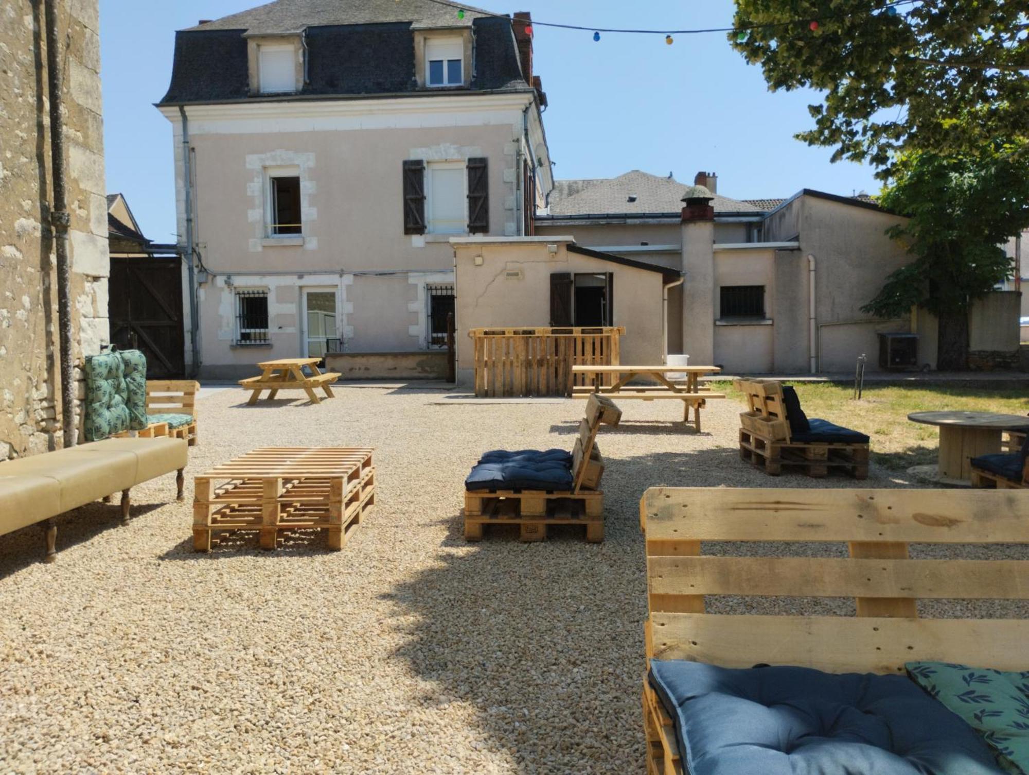 Coliwork Le Saint Romain Dange-Saint-Romain Buitenkant foto